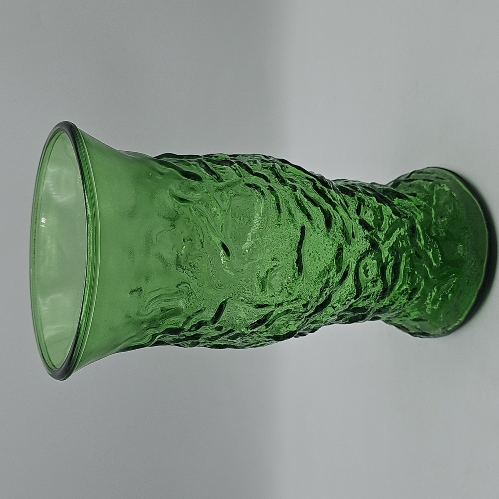 Mid Century Modern Large Emerald Green Crinkle Vase by EO Brody MCM 9.5"